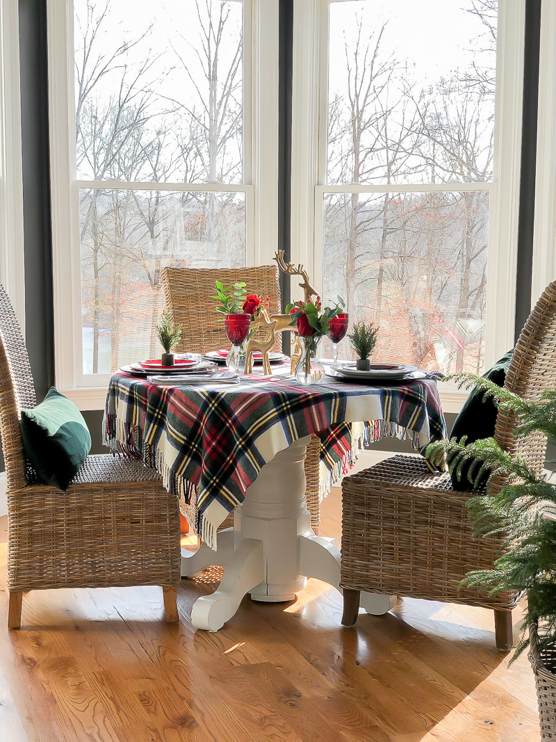 Black and White Buffalo Plaid Christmas Home Tour 2019 - The Crafting Nook